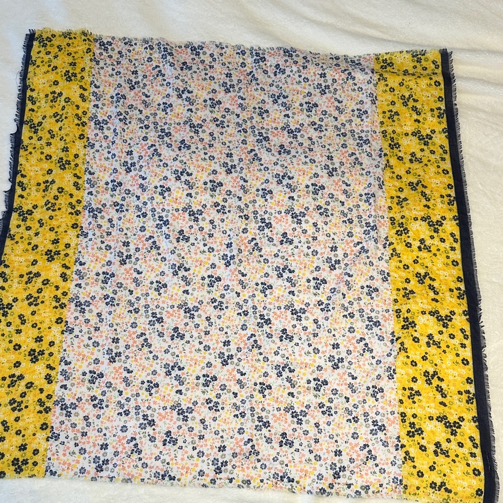 GAP Floral Scarf